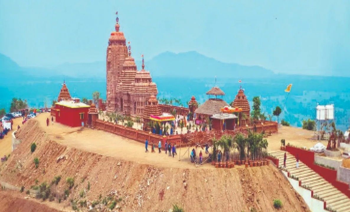  Temple on Hill: ବୁଲାବୁଲି: ମୁଣ୍ଡିଆ ଉପରେ ମନ୍ଦିର