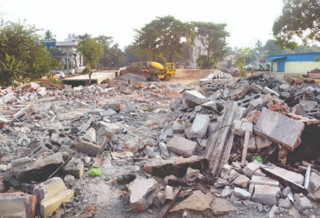  Ekamrakanan-IMA road cleared: ସାଲିଆସାହିରୁ ମୁକୁଳିଲା ୧୨ ଏକର: ଏକାମ୍ରକାନନ-ଆଇଏମ୍‌ଏ ରାସ୍ତା ବାଟ ଫିଟିଲା, ଲକ୍ଷ୍ୟ ଥିଲା ୭ ଦିନ, ୩ ଦିନରେ ସବୁ ଶେଷ