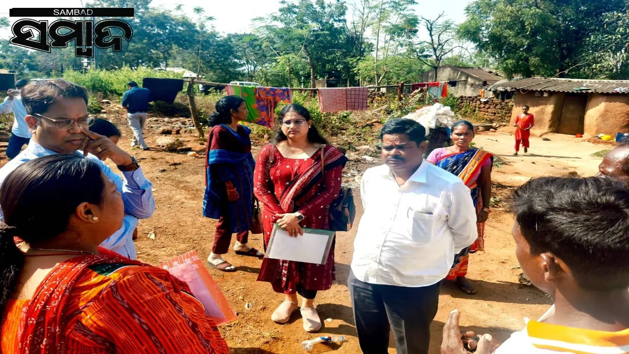  Central Labour Code implemented in OMCs Photograph: (sambad.in) 