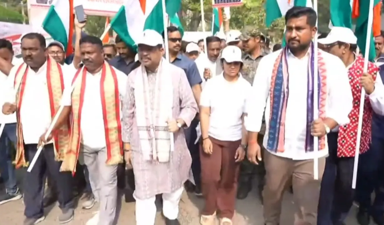  padyatra-on-the-occasion-of-sardar-vallabhbhai-patels-150th-birth-anniversary at sambalpur Photograph: (sambad.in) 