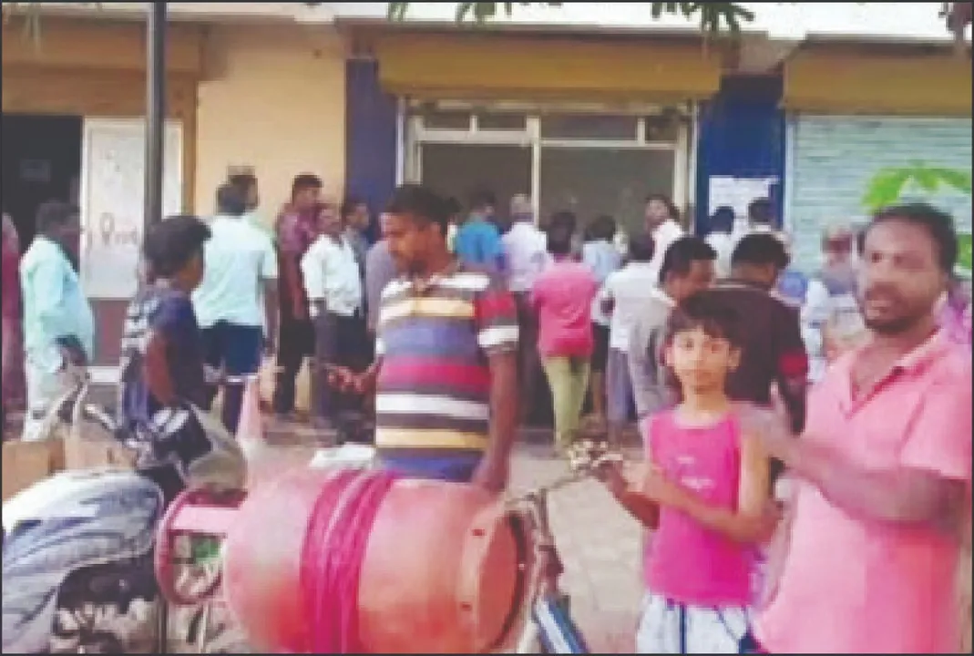  Cooking gas supply: ବଢ଼ୁଛି ରନ୍ଧନ ଗ୍ୟାସ୍ ଯୋଗାଣ ସମସ୍ୟା: ତେଜୁଛି ଉପଭୋକ୍ତାଙ୍କ ଅସନ୍ତୋଷ