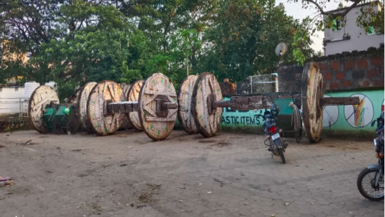  The three-year-old wheel: ପଡ଼ି ରହିଛି ୩ ବର୍ଷର ରୁକୁଣା ରଥଚକ: ପୁରୁଣା ଚକ ନେଉନାହାନ୍ତି ସେବାୟତ