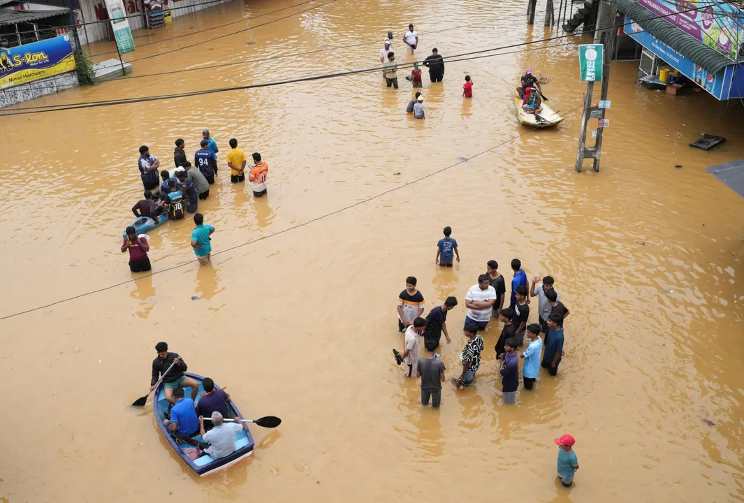  Srilanka flood Photograph: (@AletihadEn) 