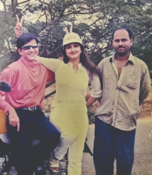  Lights, camera, action: ‘ଲାଇଟ୍‌ କ୍ୟାମେରା ଆକ୍‌ସନ୍‌’ ମୋହରୁ ମୁକୁଳି ପାରିନି