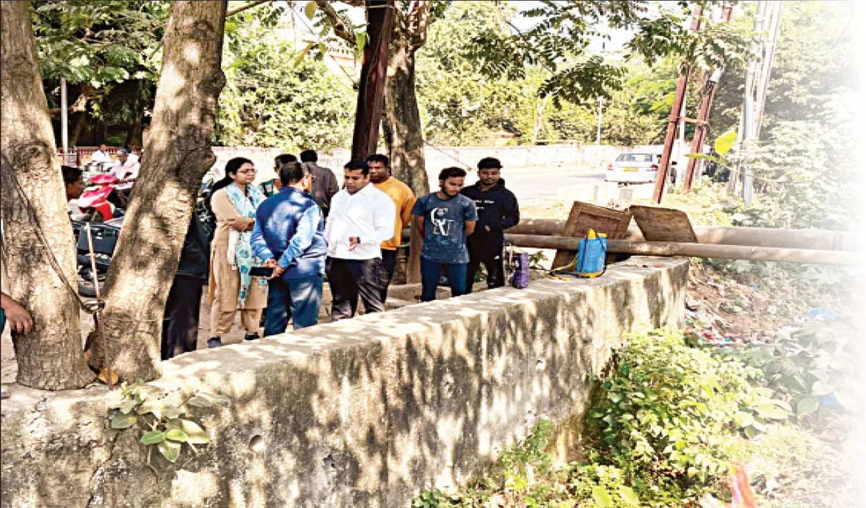  Daya Canal blocked: ନିର୍ମାଣ ଆଳରେ ଦୟା କେନାଲ୍‌ ଅବରୋଧ: ଚାଷଜମିକୁ ପାଣି ବନ୍ଦ, ଚିନ୍ତାରେ ପଞ୍ଚୁପଲ୍ଲୀ ଚାଷୀ