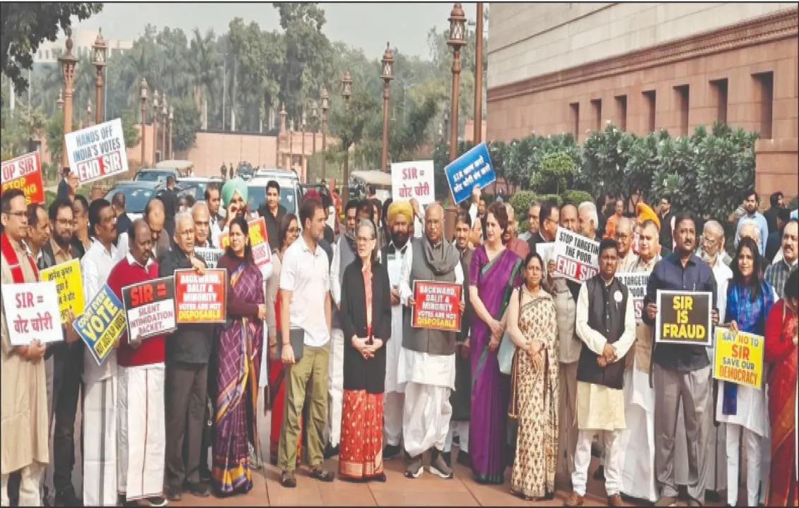  Parliament votes for SIR: ଏସ୍‌ଆଇଆର୍ ପାଇଁ ସଂସଦ ଠପ୍‌: ସଂସଦ ପରିସରରେ ବିରୋଧୀ ଦଳଙ୍କ ମିଳିତ ପ୍ରତିବାଦ