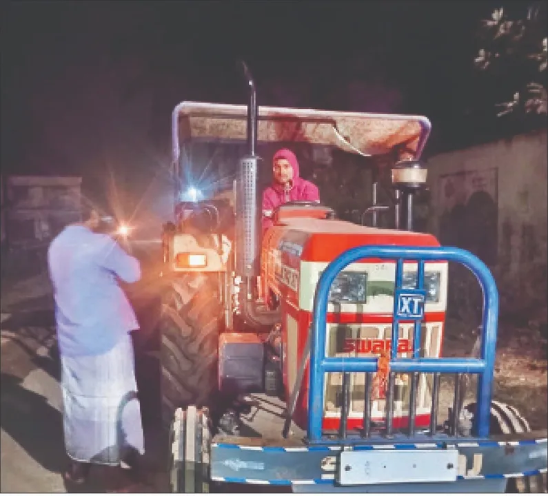  People chased: ଲୋକେ ଗୋଡ଼ାଇଲେ, ବାଲି ମାଫିଆ ଦୌଡ଼ିଲେ