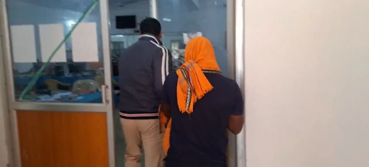  6  accused arrested in duplicate gold biscuit case Photograph: (sambad.in) 