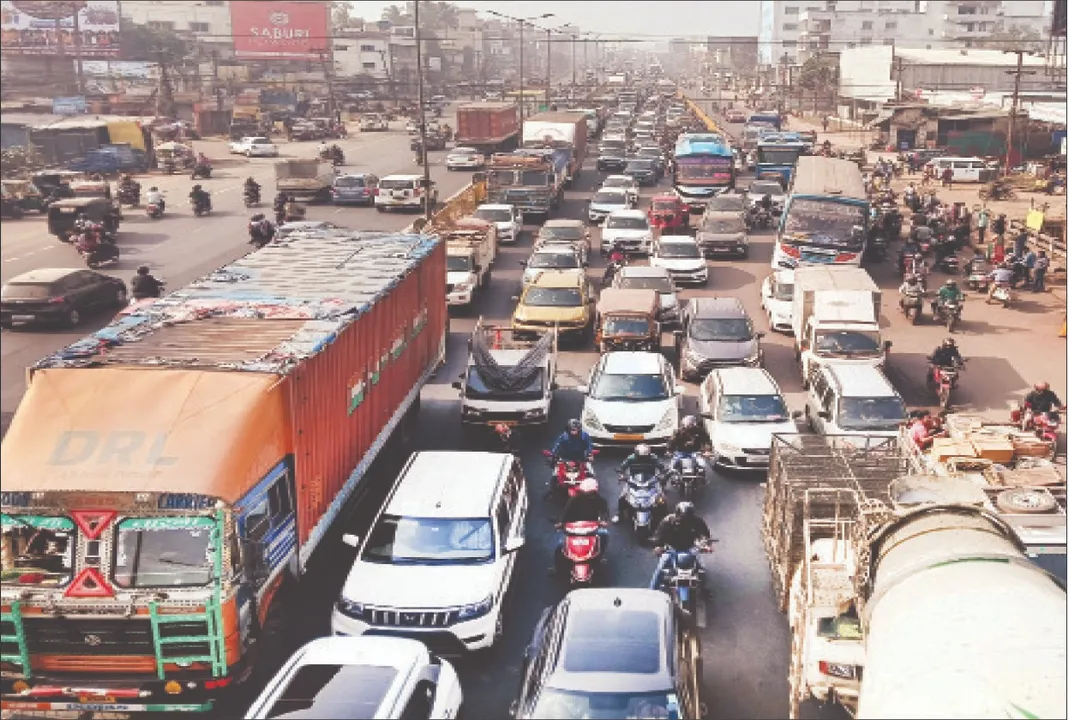  Highway: ଜାମ୍‌ରେ ଅଣନିଶ୍ବାସୀ ରାଜପଥ: ପଳାଶୁଣୀରୁ ପାହାଳ ପର୍ଯ୍ୟନ୍ତ ଭିଡ଼, ୩ ଘଣ୍ଟାକାଳ ଫସିରହିଲେ