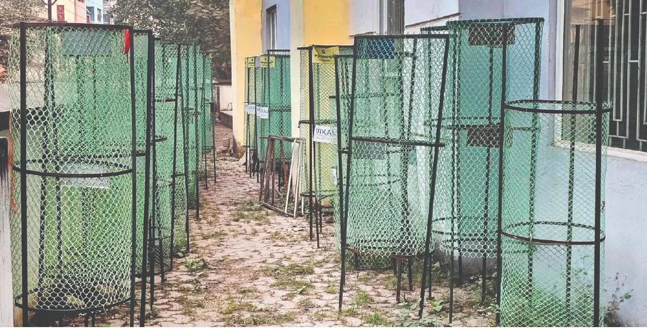  BMC's Tree Guard: ବିଏମ୍‌ସିର ଟ୍ରି ଗାର୍ଡ: ଫିଙ୍ଗିଲେ, ୩ କୋଟିରେ କିଣିଲେ ୨୦ ହଜାର