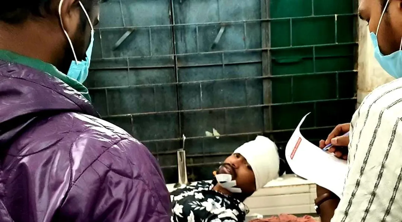  Health: ଛଟପଟ ଅବସ୍ଥାରେ ୨ ମେଡିକାଲ୍‌ରୁ ଫେରିଥିଲେ ଆଦିବାସୀ ଯୁବକ