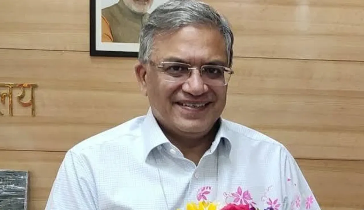  chief election commissioner of India begins 3-day Odisha tour Photograph: (sambad.in) 