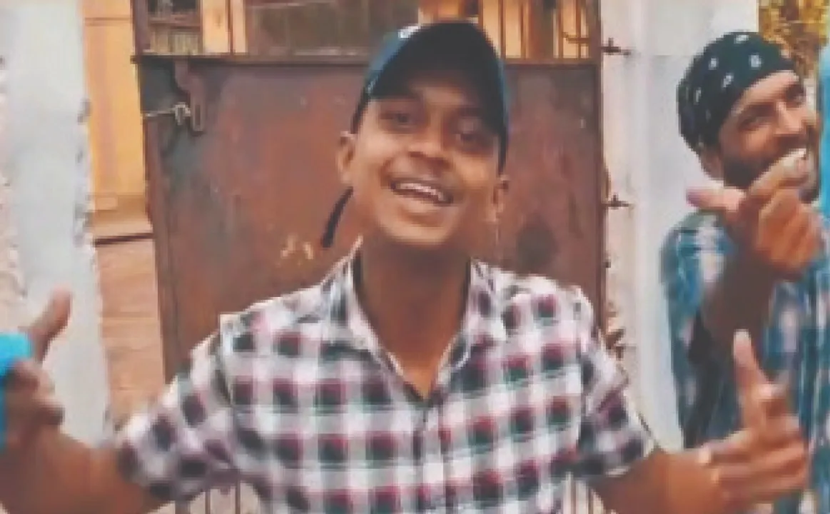  Long live life: ଜୀବନ ଜିନ୍ଦାବାଦ୍‌: ଦିନବେଳା କାମ,  ରାତି ହେଲେ ରାପର୍‌