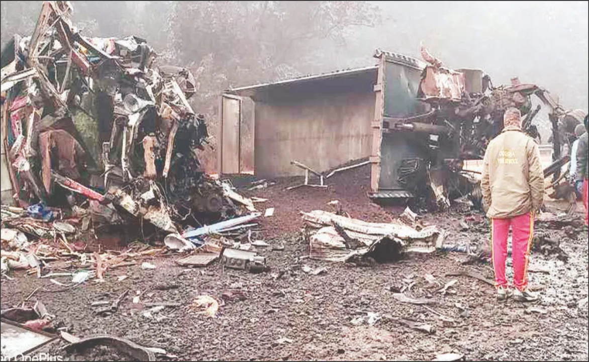  Accident claims 3 lives: ଦୁର୍ଘଟଣା ନେଲା ୩ ଜୀବନ: ଡିଭାଇଡର୍‌ ଡେଇଁ ଅପରପାର୍ଶ୍ବ ଟ୍ରକ୍‌କୁ ପିଟିଲା ହାଇୱା, ସ୍କୁଟି ଦୁର୍ଘଟଣାରେ ଯୁବକଙ୍କ ମୃତ୍ୟୁ