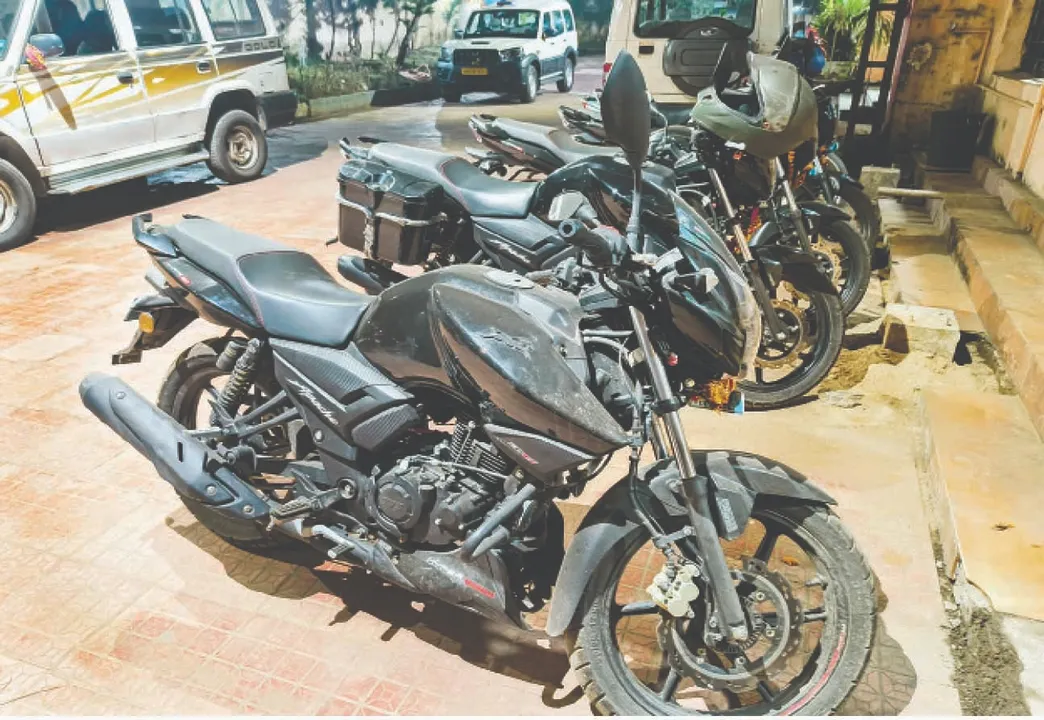  police: ସବୁ ପୁଲିସ ଅଫିସରଙ୍କୁ ଗାଡ଼ି, ତଥାପି ପାଟ୍ରୋଲିଂ ହେଉନି