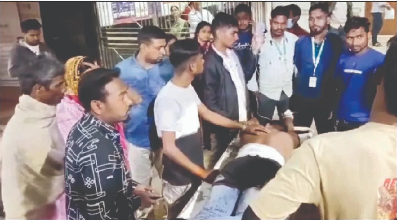  Fight: ଭୋଜିଭାତରେ ଭୁଜାଲି ଚୋଟ