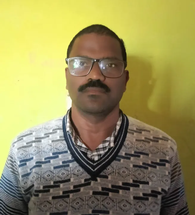  vigilance raid at residence of hatadihi block peo Photograph: (sambad.in) 