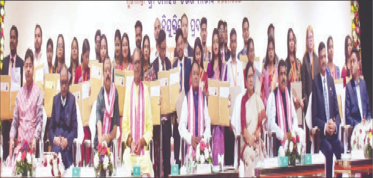  Recruitment fair: ନିଯୁକ୍ତି ମେଳା ମଞ୍ଚରୁ ମୁଖ୍ୟମନ୍ତ୍ରୀଙ୍କ ଆହ୍ବାନ: ଦୁର୍ନୀତିଖୋର ସୁଧୁରିଯାଅ