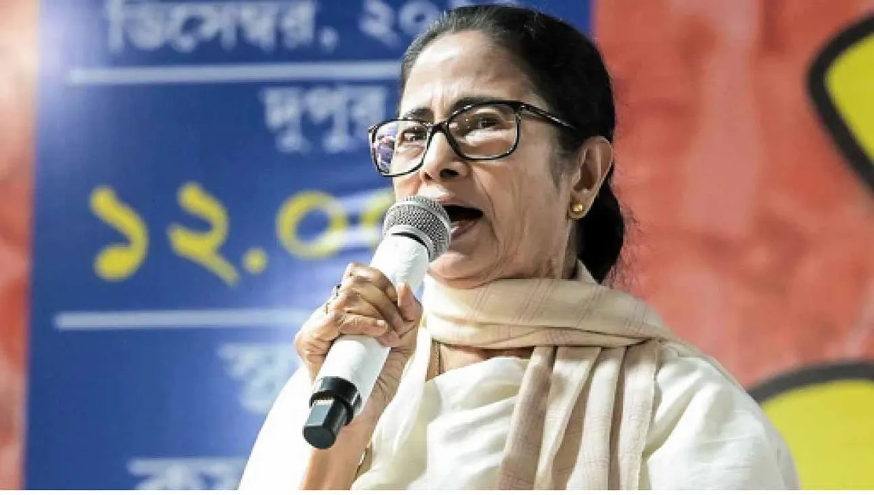  Mamata: ଏସ୍‌ଆଇଆରକୁ ‘ବଡ଼ ଦୁର୍ନୀତି’ କହିଲେ ମମତା
