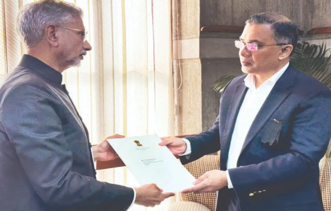  Khalida's funeral: ଖାଲିଦାଙ୍କ ଶେଷକୃତ୍ୟରେ ଯୋଗଦେଲେ ଜୟଶଙ୍କର: ତାରିକ ରହମାନଙ୍କୁ ଭେଟିଲେ, ମୋଦୀଙ୍କ ପତ୍ର ପ୍ରଦାନ କଲେ