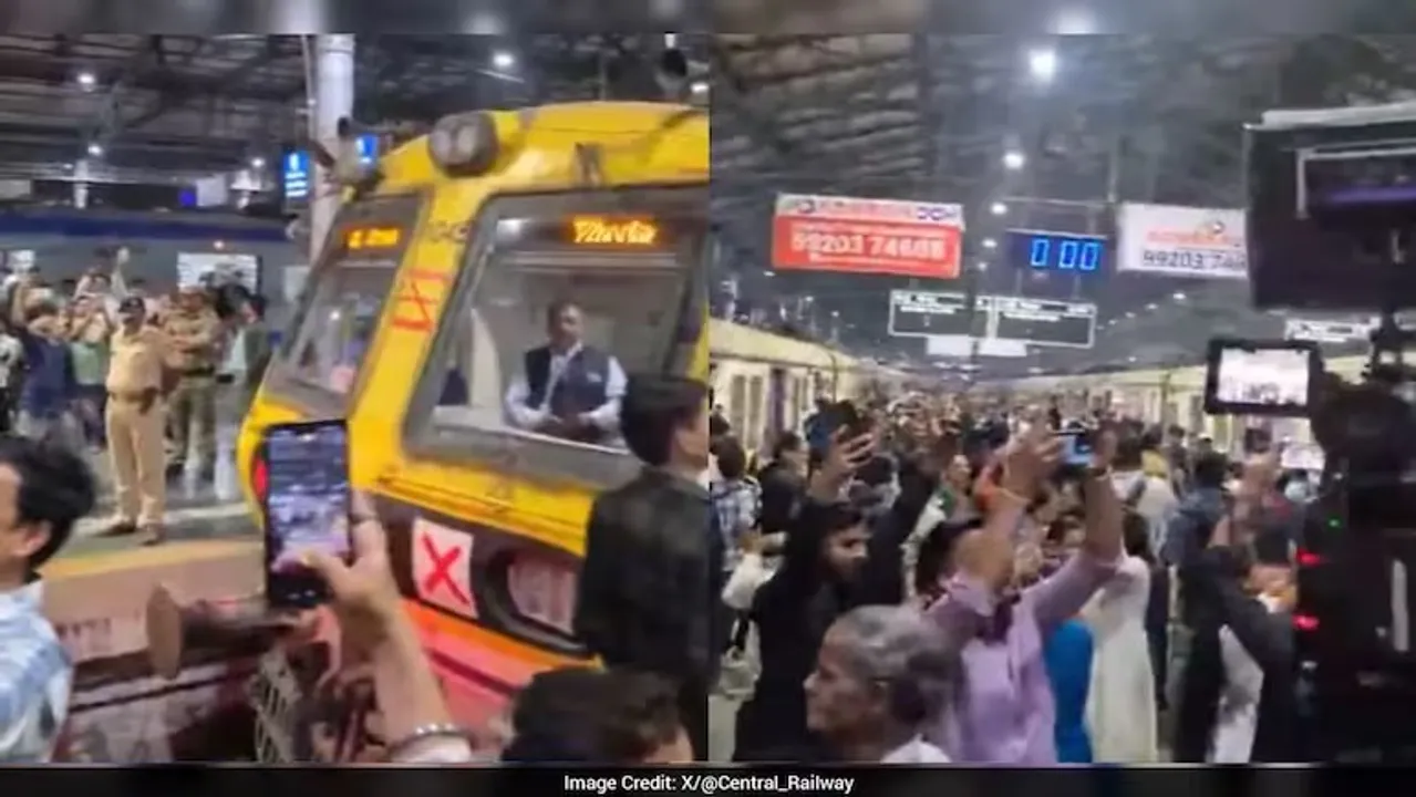  indian-railways-celebrates-new-year-with-train-horns Photograph: (@socialmedia) 