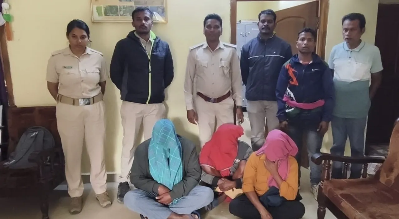  Three persons arrested in connection with poaching. Photograph: (sambad.in) 