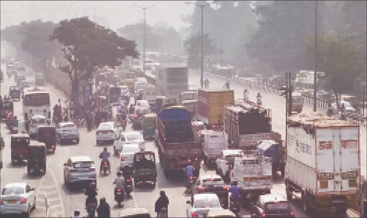  Parking is empty: ପାର୍କିଂ ଖାଲି, ନୋ ପାର୍କିଂରେ ଭିଡ଼: ବରମୁଣ୍ଡା ବସଷ୍ଟାଣ୍ଡ୍‌ରେ ଯାତ୍ରୀ କଲବଲ