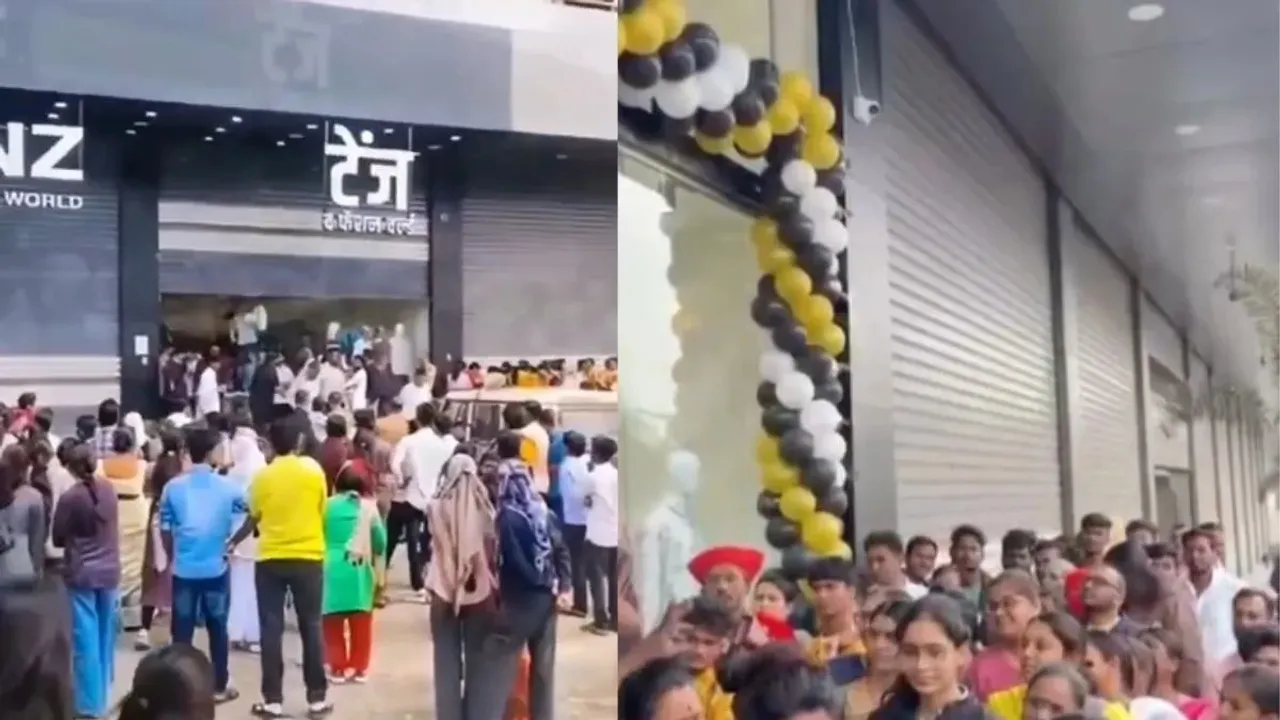  Saree Offer Photograph: (Photo: social media) 