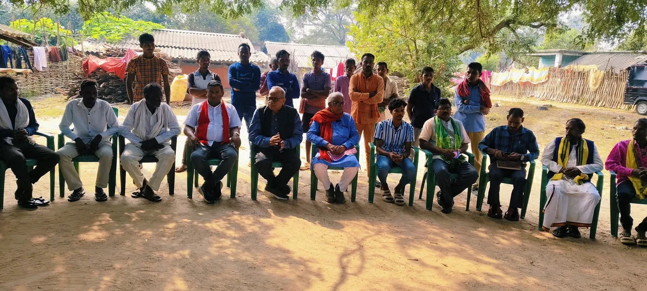  CPI(M) team visit At Rakhalguda and MV-26 village. Photograph: (sambad.in) 