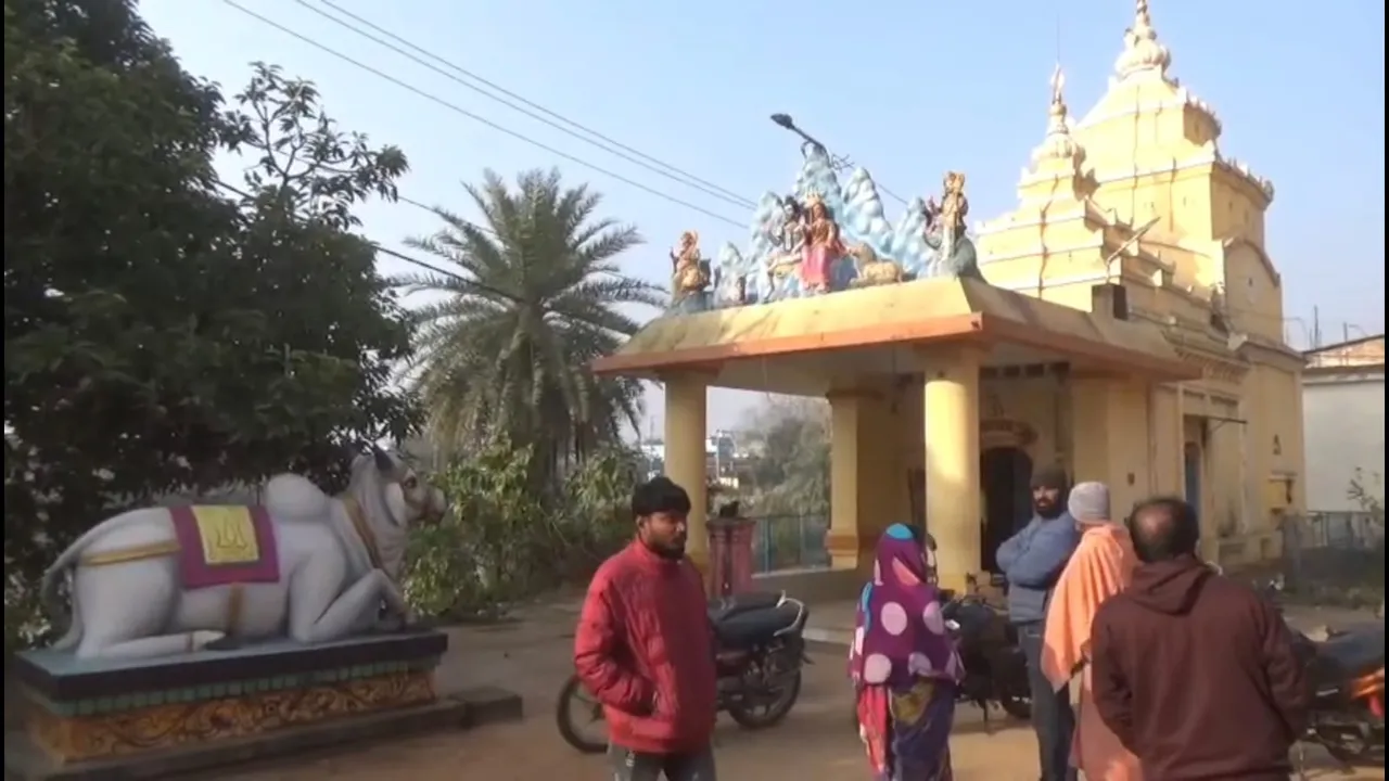  theft from 2 temples at udala Photograph: (Sambad.in) 