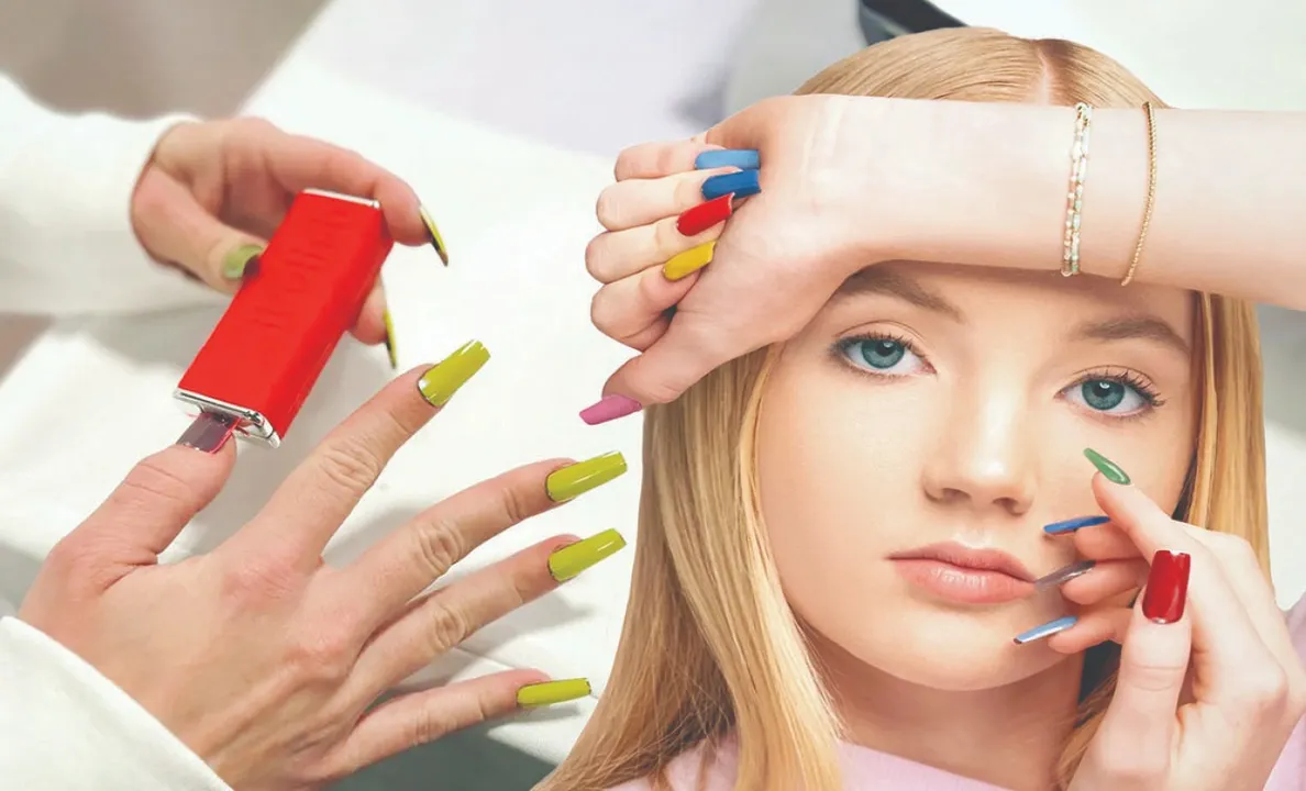  Smart nails: ସେକେଣ୍ଡରେ ରଙ୍ଗ ବଦଳାଇବ ସ୍ମାର୍ଟ ନଖ