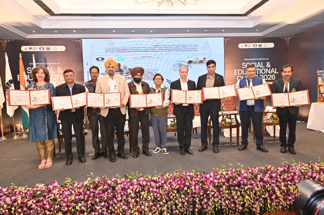  Chess:  ଖେଳାଳିରୁ ପ୍ରଶାସକ, ଚେସ୍‌ ଚେହେରା ପାଲଟିଥିବା ରଂଜନଙ୍କୁ  ଡାକ ଟିକେଟ୍‌ରେ ମିଳିଲା ସ୍ଥାନ