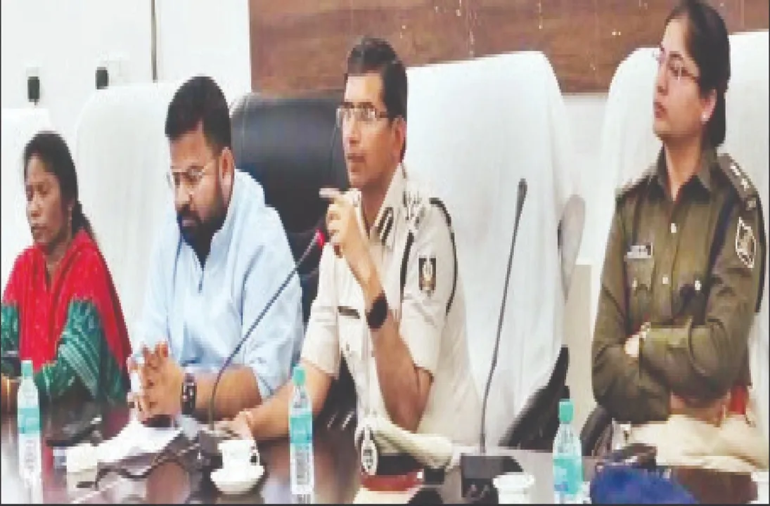  Discussion at the Peace Committee meeting: ଶାନ୍ତିକମିଟି ବୈଠକରେ ଆଲୋଚନା: ସୁନ୍ଦରଗଡ଼ରେ ଶାନ୍ତି ଫେରୁଛି, ଗଣ୍ଡଗୋଳକାରୀଙ୍କ ଉପରେ କଡ଼ା ନଜର