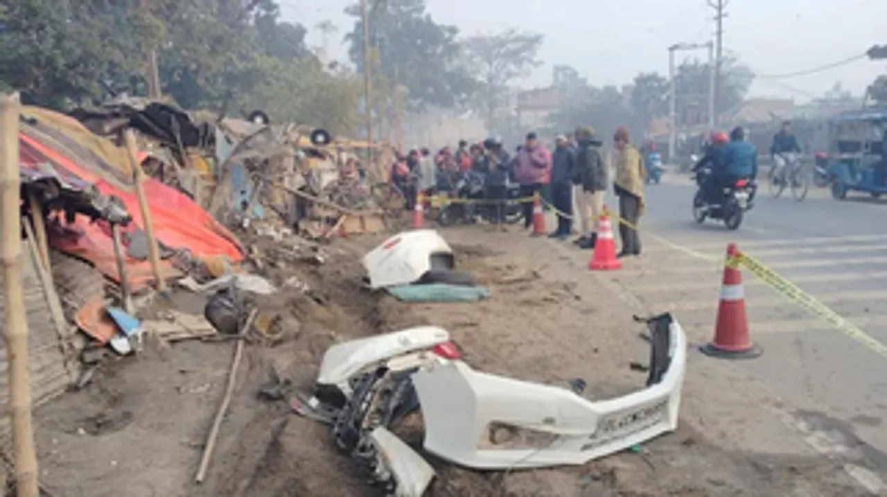  4 friends die in accident in bihar Photograph: (sambad.in) 