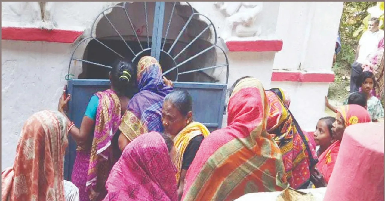  The dead body of a worshipper: ଶିବଲିଙ୍ଗ ଉପରେ ପୂଜକଙ୍କ ମୃତଦେହ: ପୂଜା କରିବାକୁ ଯାଇ ଫେରି ନ ଥିଲେ, ମୁଣ୍ଡରେ ଲାଗିଛି ଆଘାତ