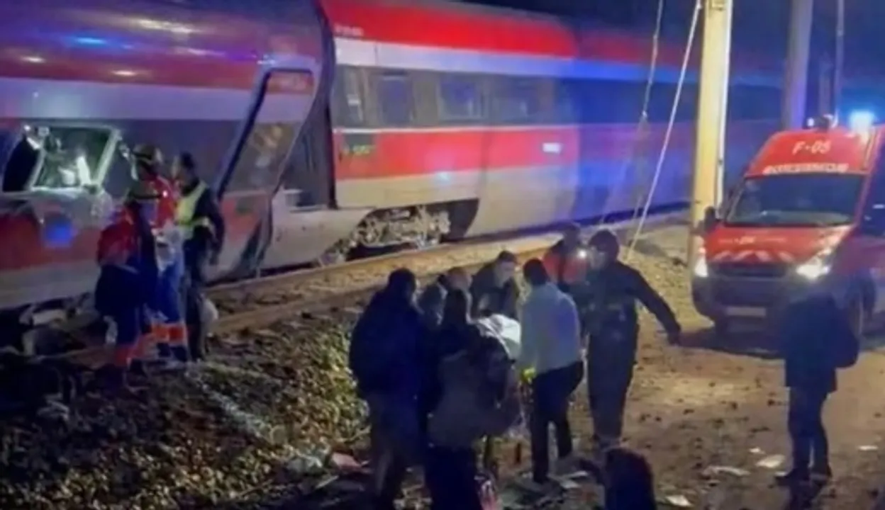  train accident 21 death Photograph: (sambad.in) 