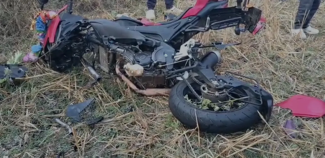  2 young men die in bike accident at koksara Photograph: (sambad.in) 