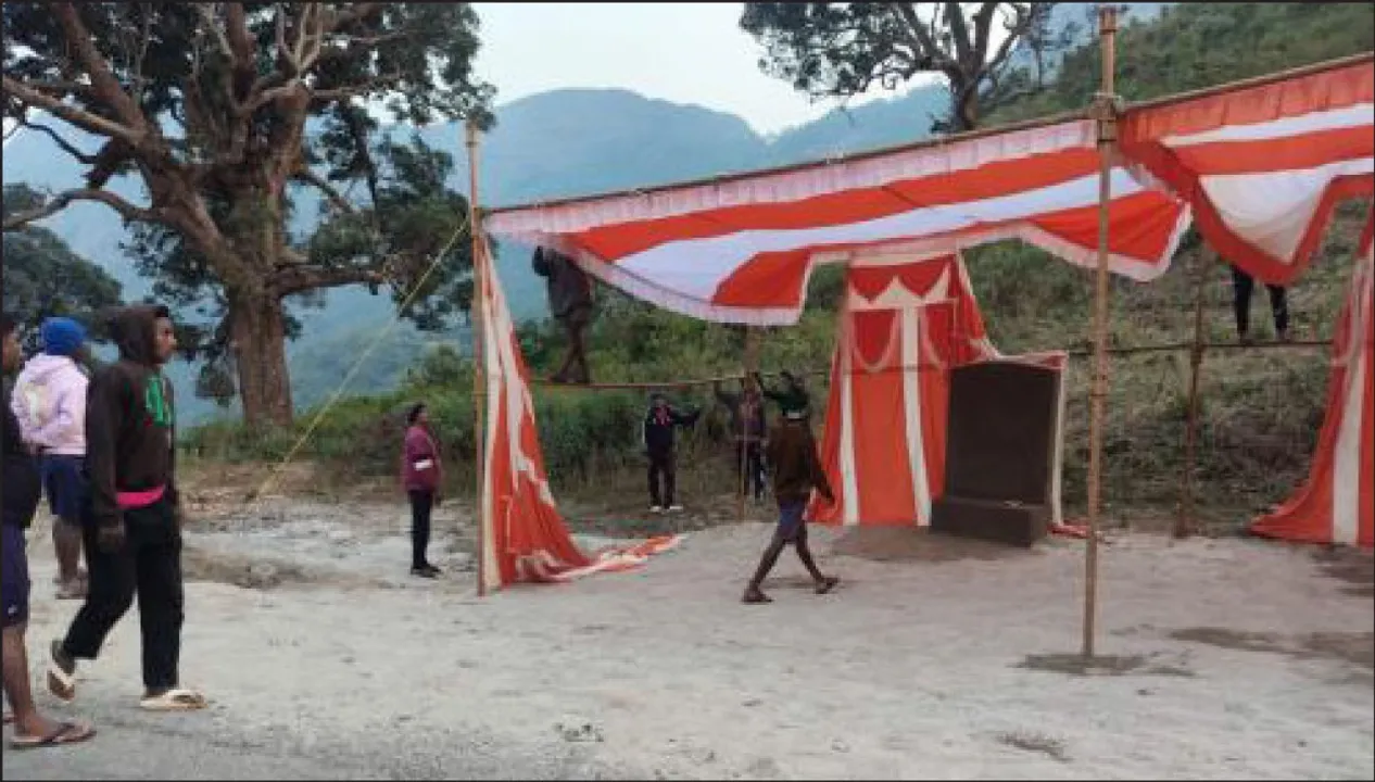  Deputy Chief Minister: ଉପମୁଖ୍ୟମନ୍ତ୍ରୀଙ୍କ ଗସ୍ତ ପୂର୍ବରୁ କୋଟିଆ ଅଶାନ୍ତ: ଟେଣ୍ଟ ଭାଙ୍ଗିଦେଲେ ଆନ୍ଧ୍ରର ପୋଷାଗୁଣ୍ଡା, ଭିଡିଓ ଭାଇରାଲ୍‌ କରି ଦମ୍ଭ ଦେଖାଇଲେ