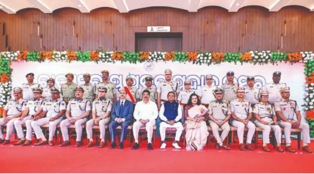  Police Medals: ୪୨ ପୁଲିସ କର୍ମଚାରୀଙ୍କୁ ପୁଲିସ ପଦକ