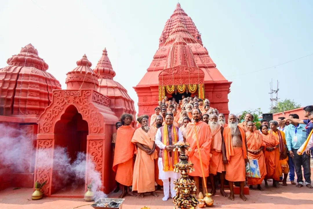  Bhima Bhoi: ସନ୍ଥ କବି ଭୀମ ଭୋଇଙ୍କ ସମାଧି ପୀଠରେ ମୁଖ୍ୟମନ୍ତ୍ରୀଙ୍କ ପୂଜାର୍ଚ୍ଚନା