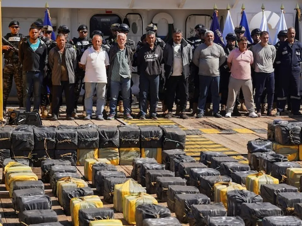  Cocaine Seized: ପ୍ରଶାନ୍ତ ମହାସାଗରରୁ ୧୦ ଟନରୁ ଅଧିକ କୋକେନ୍ ଜବତ, ୩ଅଟକ