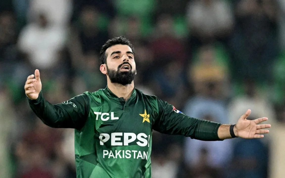  Shadab in trouble for criticizing former players 