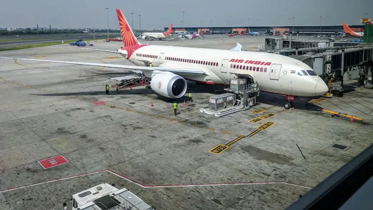  Air India alert: ଆମେରିକାରେ ଭୟଙ୍କର ଶୀତକାଳୀନ ତୁଷାର ଝଡ଼ ସମ୍ଭାବନା: ନ୍ୟୁୟର୍କ ଓ ନ୍ୟୁଆର୍କକୁ ସୋମବାର ପାଇଁ ବିମାନ ସେବା ବାତିଲ କଲା ଏୟାର ଇଣ୍ଡିଆ