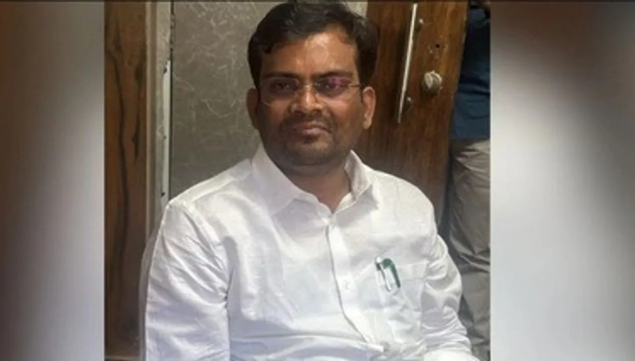  LIVE News Updates 2026 February 22: କର୍ଣ୍ଣାଟକର ବିଜେପି ବିଧାୟକ ଗିରଫ:୫ ଲକ୍ଷ ଟଙ୍କା ଲାଞ୍ଚ ନେଉଥିବା ବେଳେ ଧରାପଡ଼ିଲେ