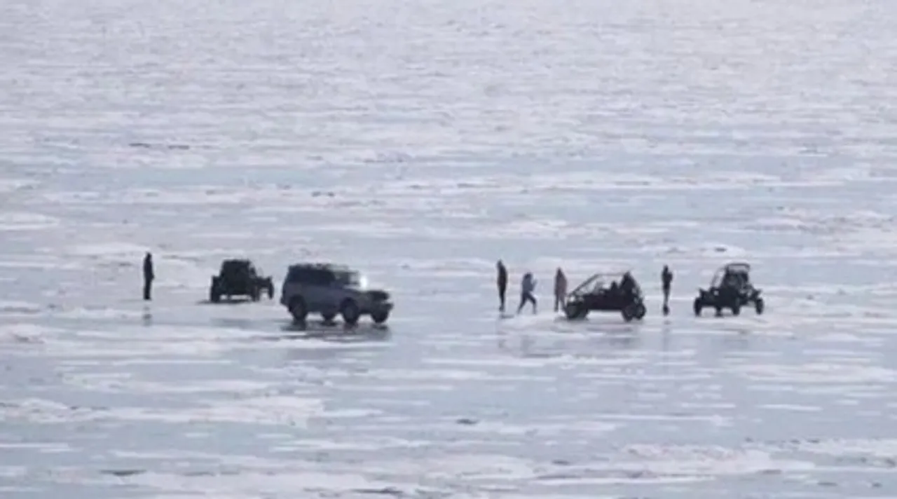  8 Trourists dead Photograph: (sambad.in) 