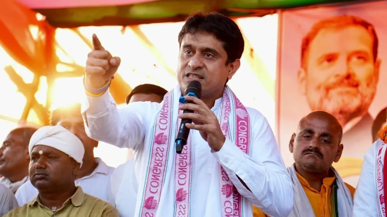  Congress Semi Nude Protest 