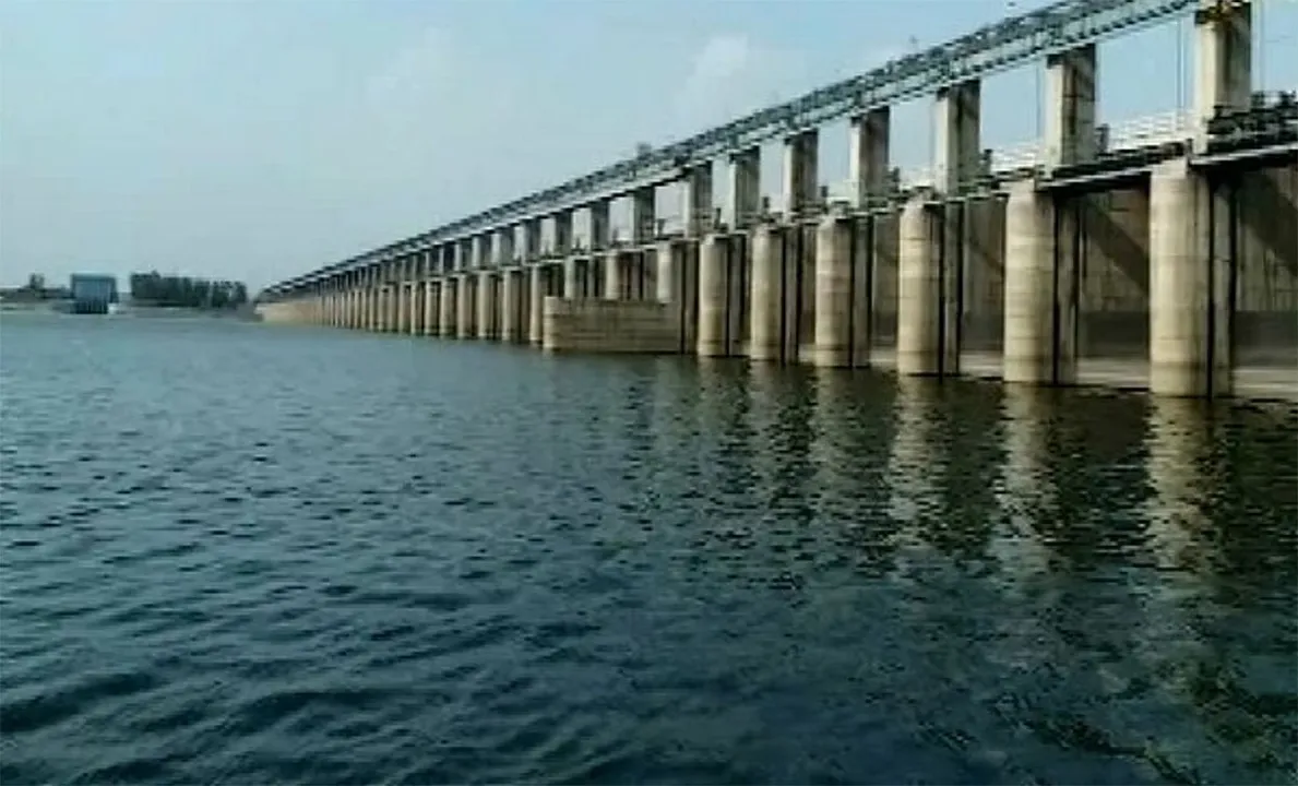  Mahanadi: ମହାନଦୀ ଜଳ ବିବାଦ ପ୍ରସଙ୍ଗ: ନୂଆ ଅଧ୍ୟକ୍ଷଙ୍କ ନେତୃତ୍ୱରେ ପହଞ୍ଚିଲେ ୩ ଜଣିଆ ଖଣ୍ଡପୀଠ