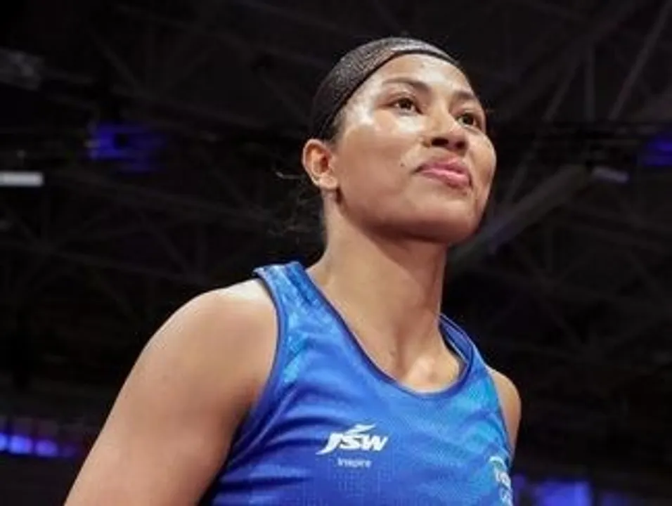  Asian Boxing Photograph: (SAMBAD.IN) 