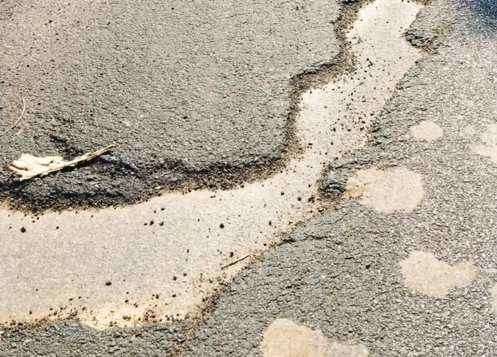  Road: ନିର୍ମାଣର ୬ମାସ ପୁରିନି, ରାସ୍ତାରୁ ଉଠିଗଲାଣି ପିଚୁ