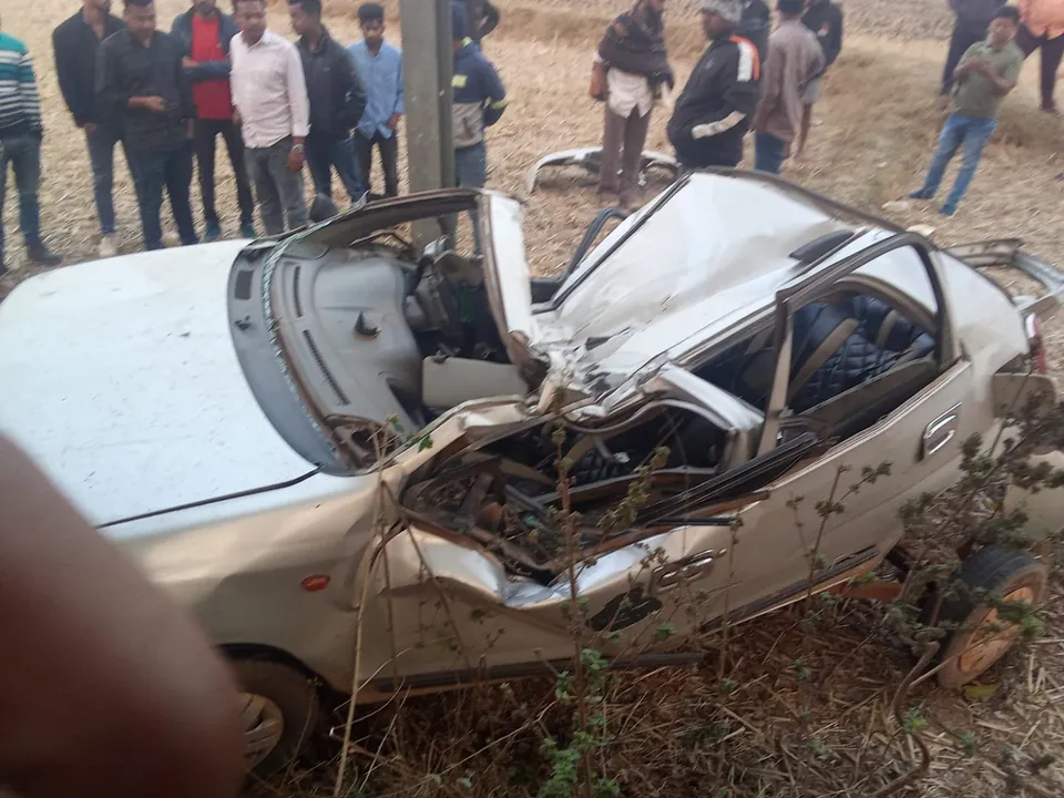  young man dies in accident, 4 injured Photograph: (sambad.in) 
